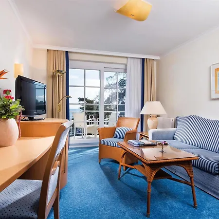 The Shoreline Sellin Aparthotel 4*