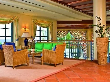 The Shoreline Sellin Aparthotel 4*