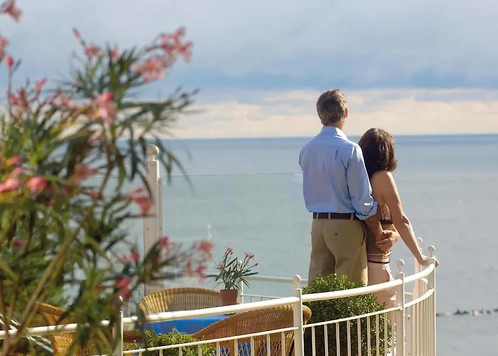 The Shoreline Sellin Aparthotel