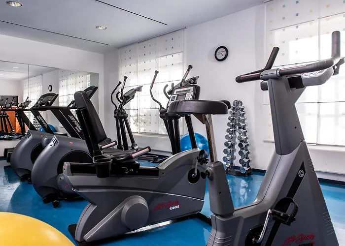 The Shoreline Sellin Aparthotel 4*